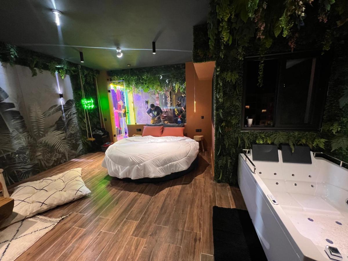 Bed and Breakfast Jungle Au Centre De Marrakech Avec Jacuzzi ! Marrakesch Exterior foto